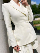 Falda plisada elegante y versátil